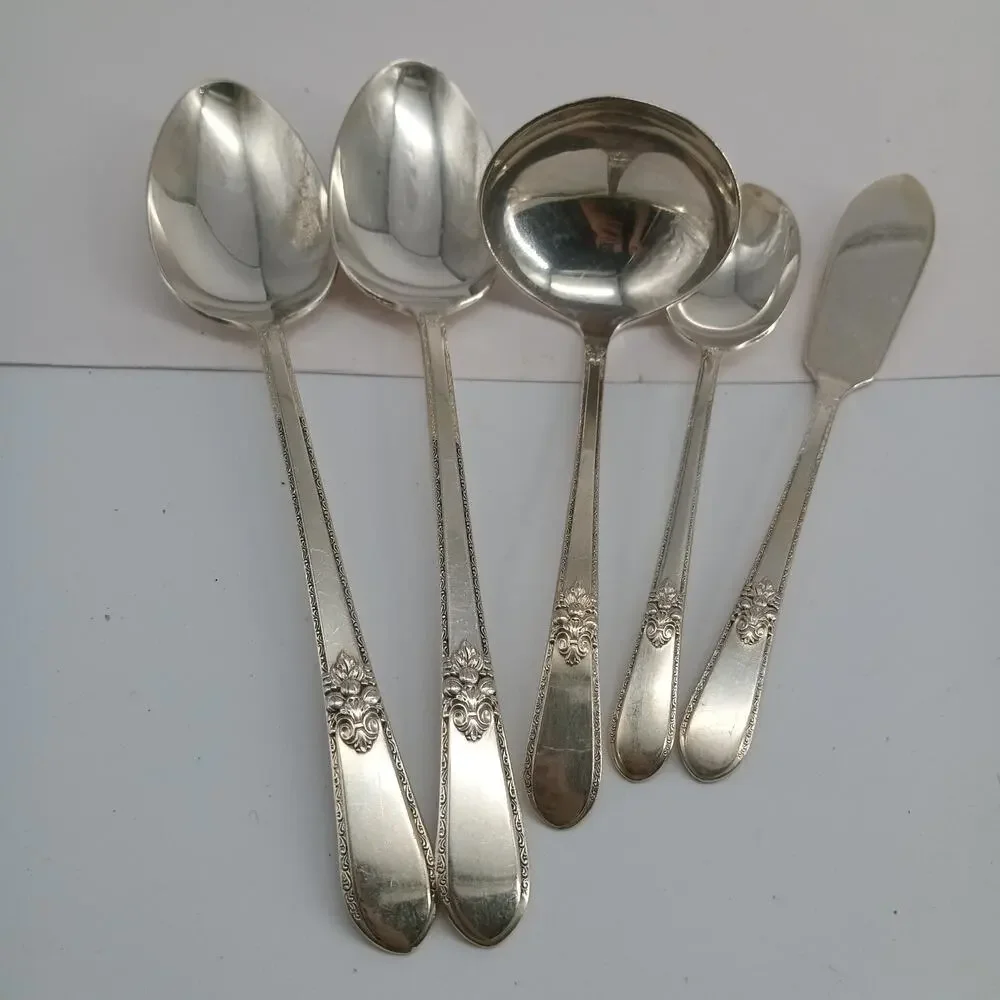 5X Serving Rogers Bros ADORATION International SilverPlate Spoons Ladle Spreader